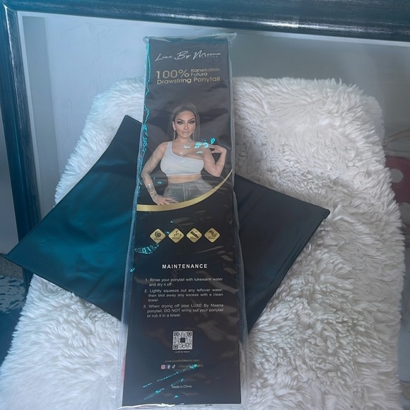 Luxe by Meena Ombre Pink and Cream Hair Extension - Picture 4 of 7